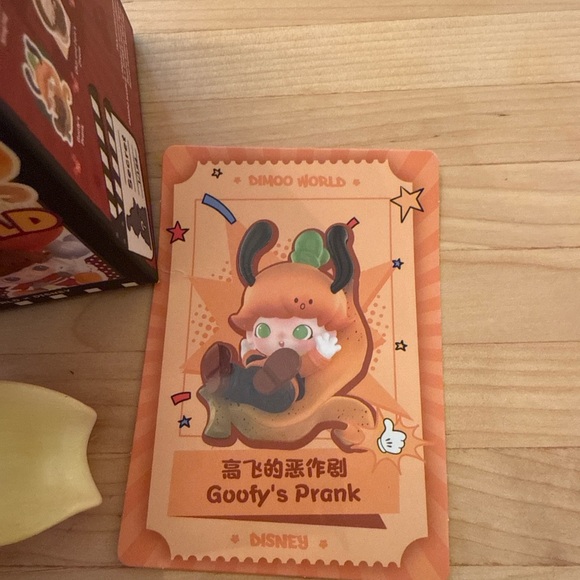 Pop Mart Dimoo World x Disney Goofy’s Prank Figure with Card & Box - Picture 4 of 5